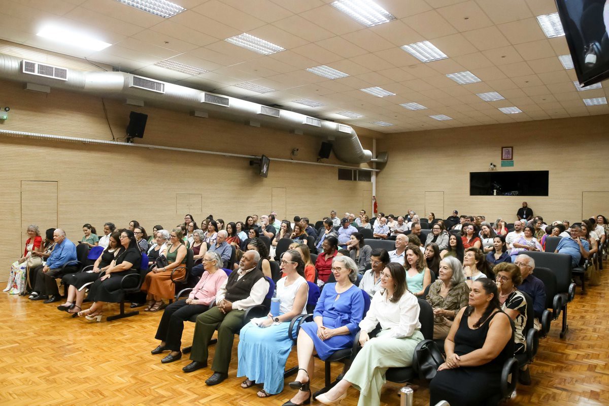 Reunião solene da Câmara celebra o Dia Internacional e Semana Especial da Mulher