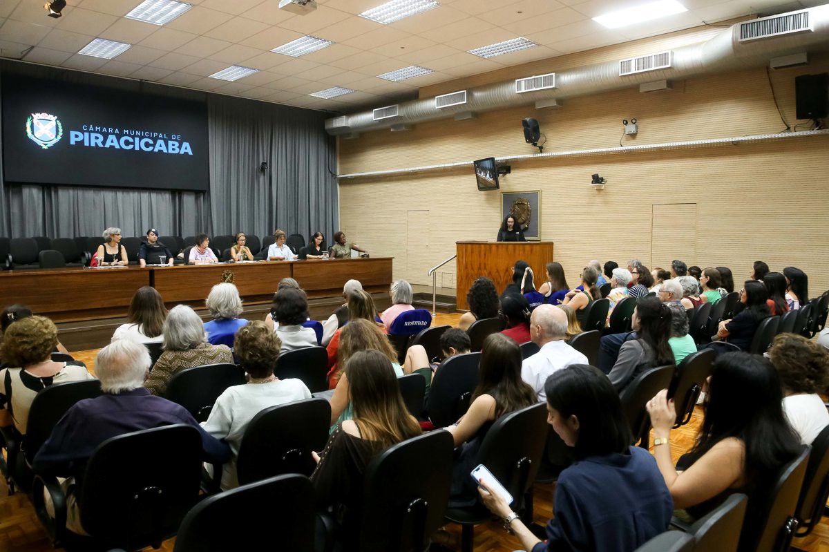 Reunião solene da Câmara celebra o Dia Internacional e Semana Especial da Mulher