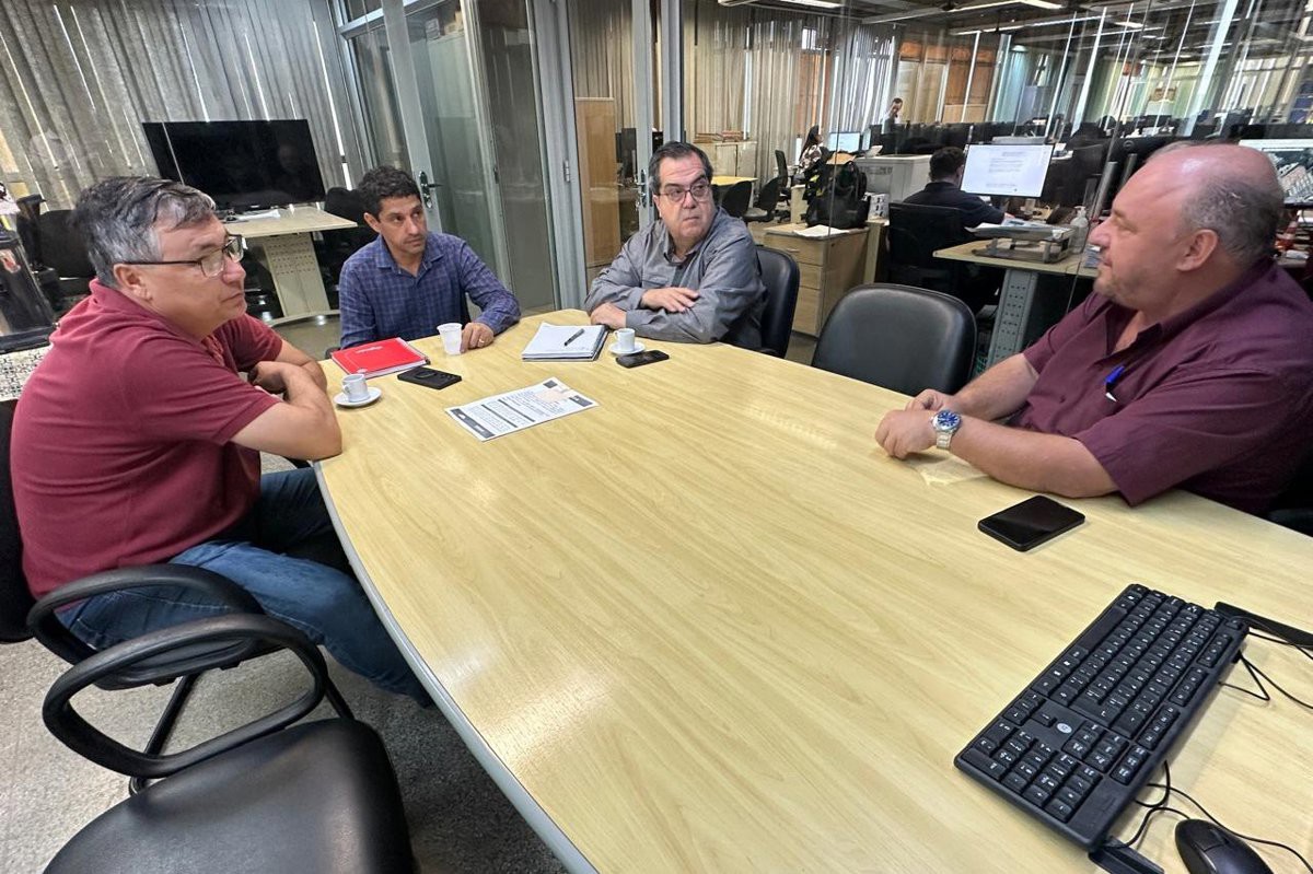 Vereador Pedro Kawai (PSDB) apresentou reclamações de moradores sobre a demora no transporte coletivo