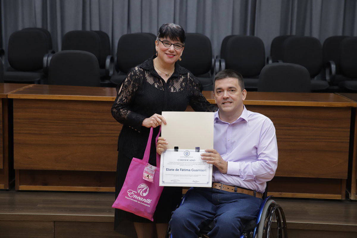 Homenageada Eliete de Fátima Guarnieri