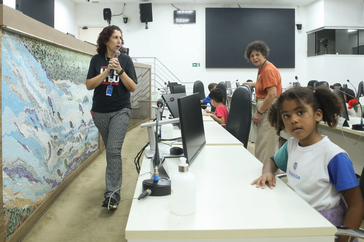 Atividade aconteceu na tarde desta quarta-feira (11), no Plenário "Francisco Antonio Coelho"