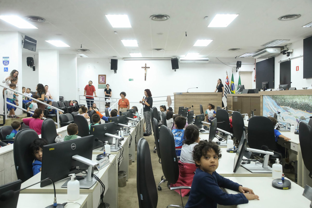 Atividade aconteceu na tarde desta quarta-feira (11), no Plenário "Francisco Antonio Coelho"