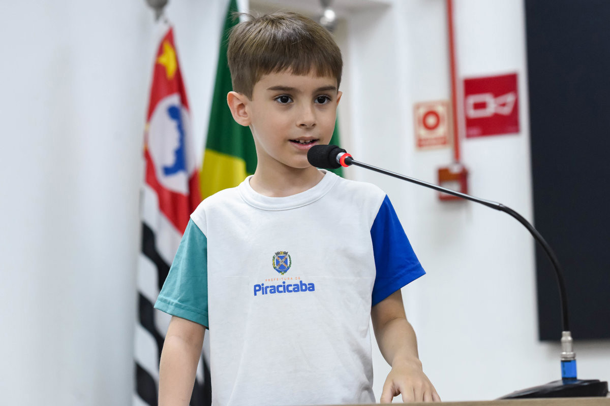 Projeto conheça o Legislativo