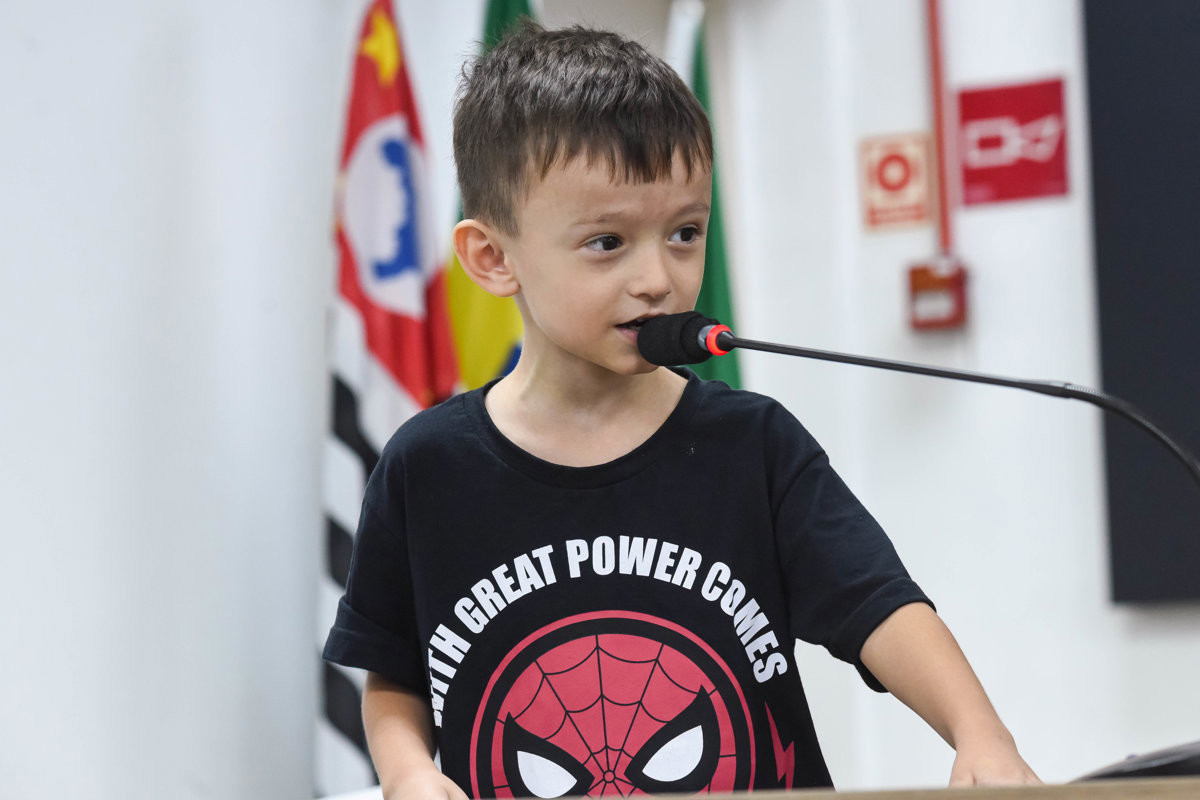 Projeto conheça o Legislativo