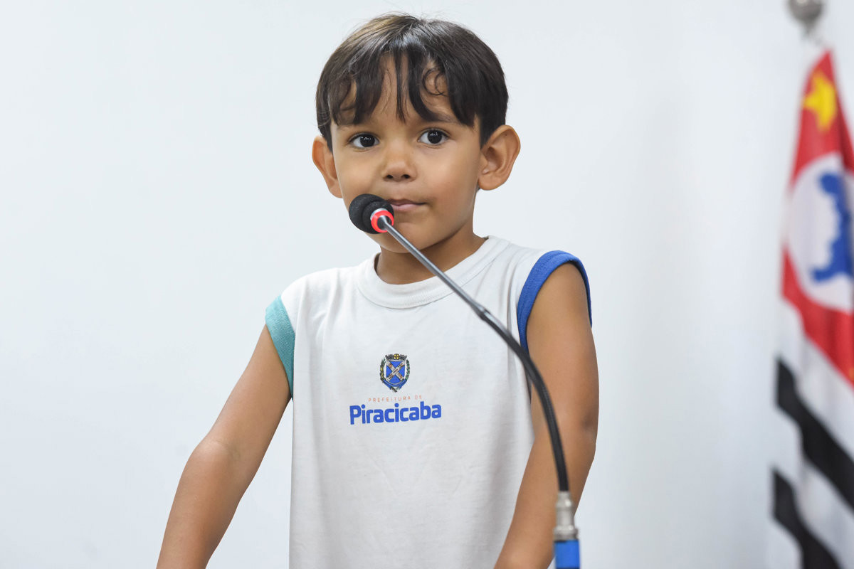 Projeto conheça o Legislativo