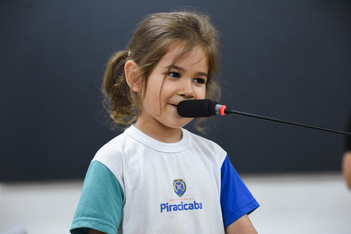 Projeto conheça o Legislativo