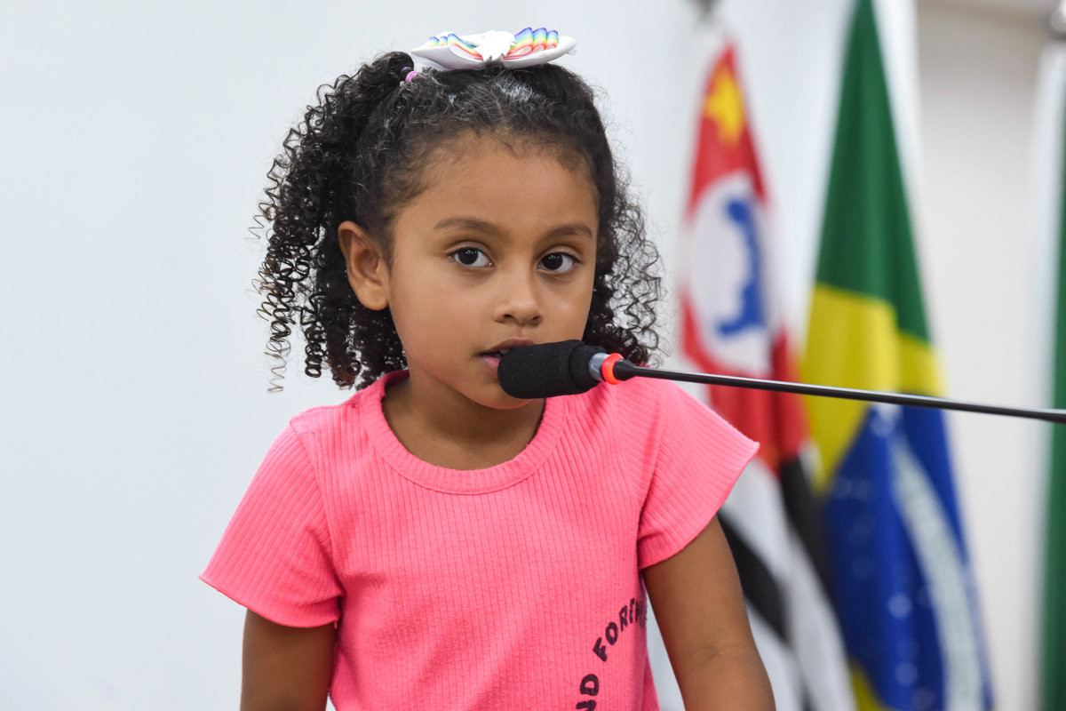 Projeto conheça o Legislativo