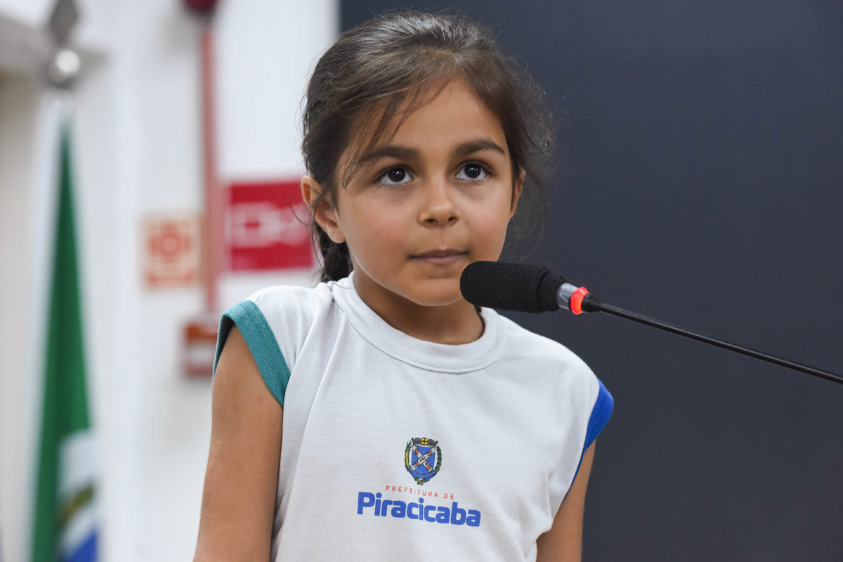 Projeto conheça o Legislativo