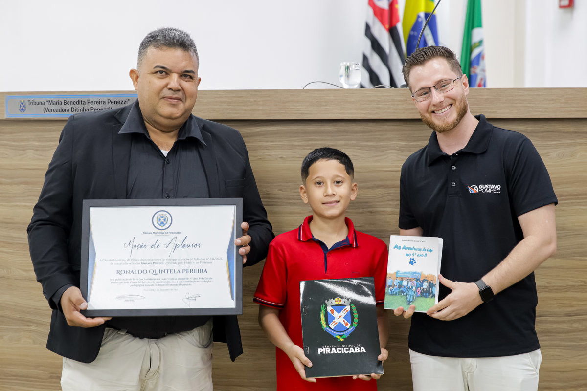 Da esquerda para a direita na foto: Ronaldo Quintela Pereira, Enzo Daniel Guardioni e Gustavo Pompeo