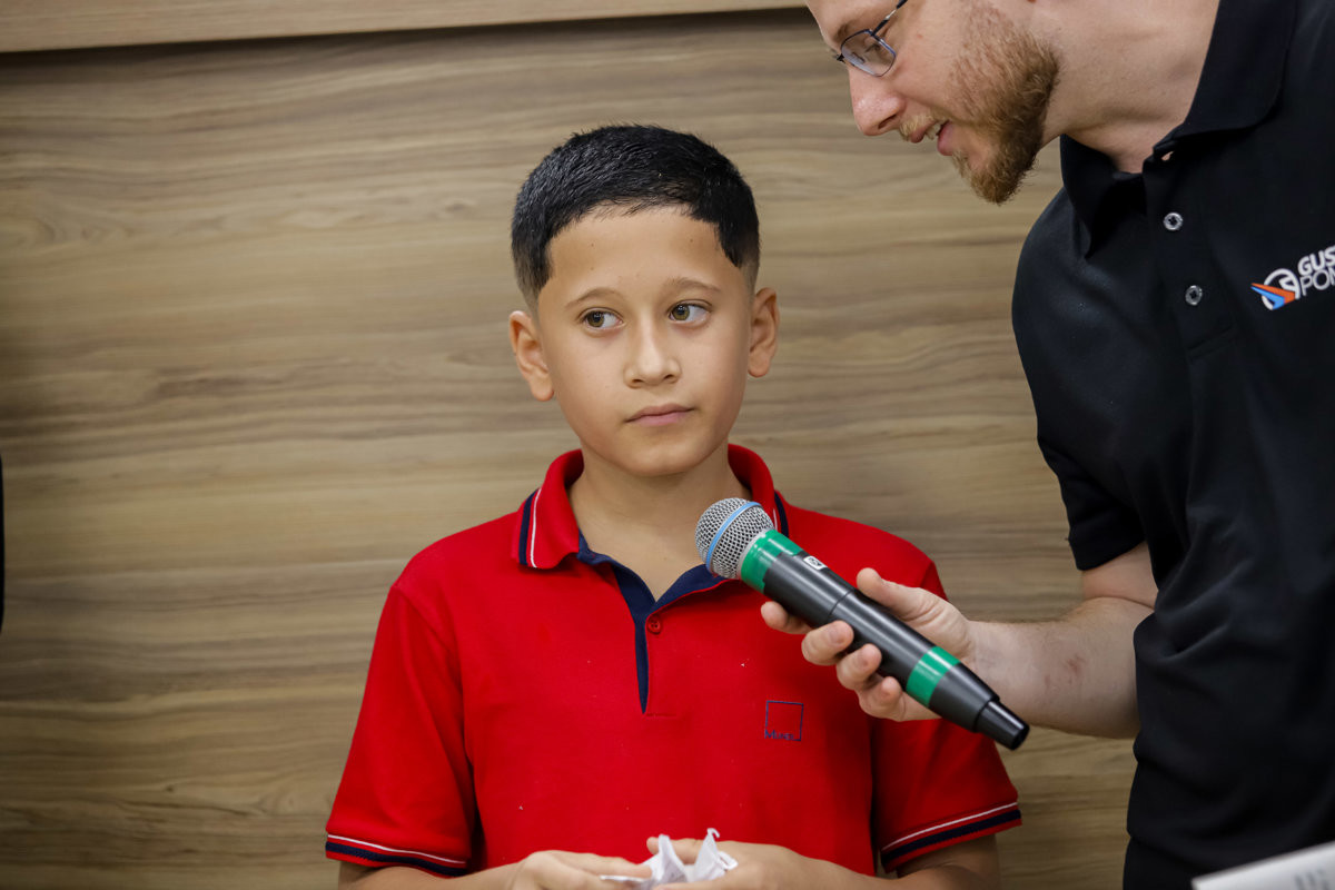 Moção foi entregue no plenário da Câmara durante a 10ª Reunião Ordinária, na noite desta quinta-feira (12)