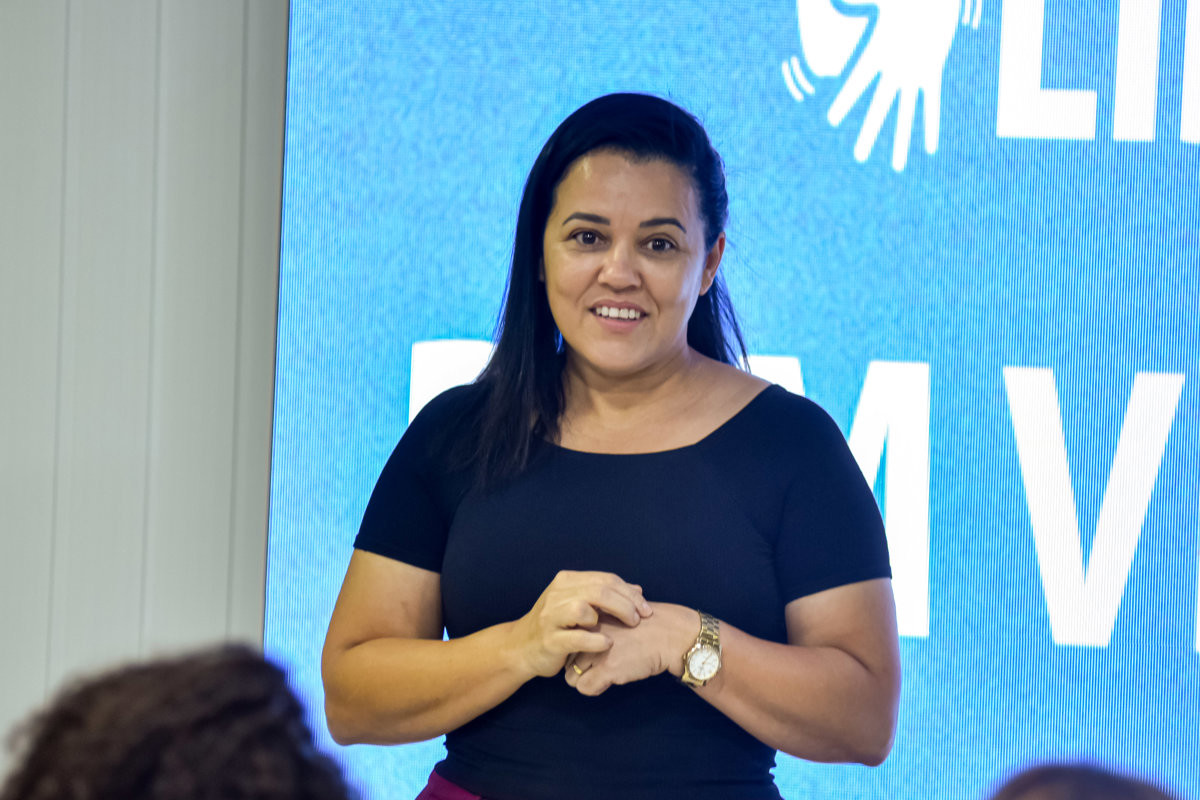 Câmara reinicia cursos de Libras em parceria com o Instituto Federal - Foto registrada por Debora Souza