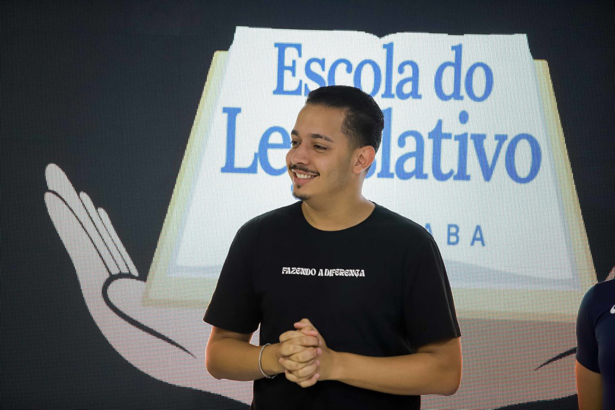 Câmara reinicia cursos de Libras em parceria com o Instituto Federal