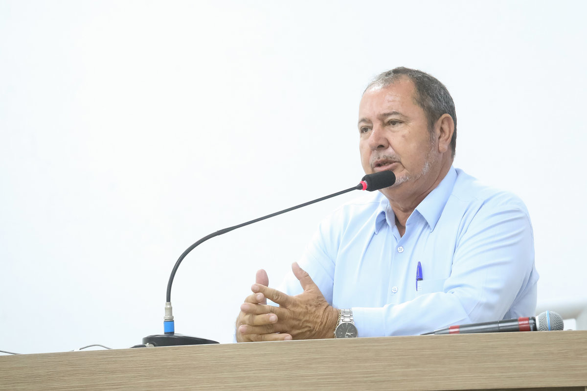 Vereador Zezinho Pereira (União Brasil) usou a Tribuna da Câmara