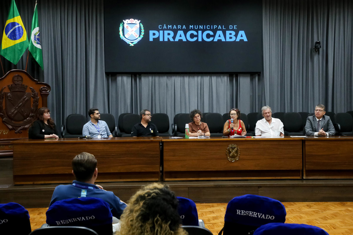 Evento aconteceu no Salão Nobre "Helly de Campos Melges" na tarde desta terça-feira (24)