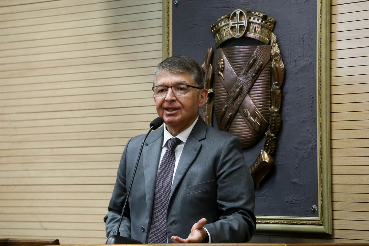 Professor Dr. Ernani Pinto Júnior