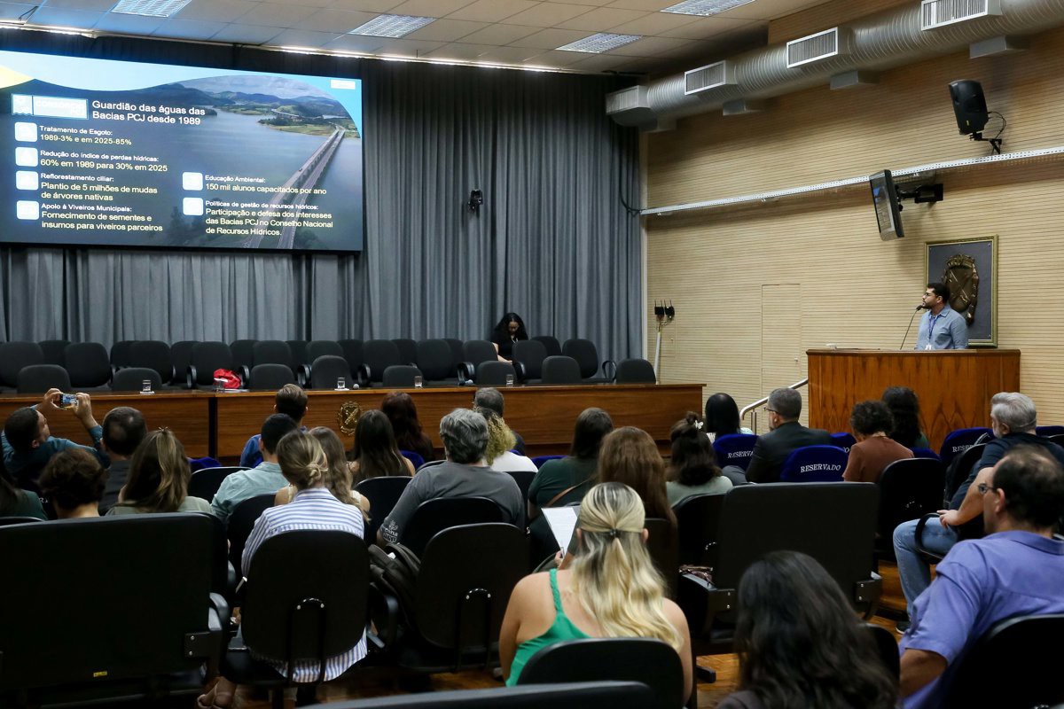 Evento aconteceu no Salão Nobre "Helly de Campos Melges" na tarde desta terça-feira (24)