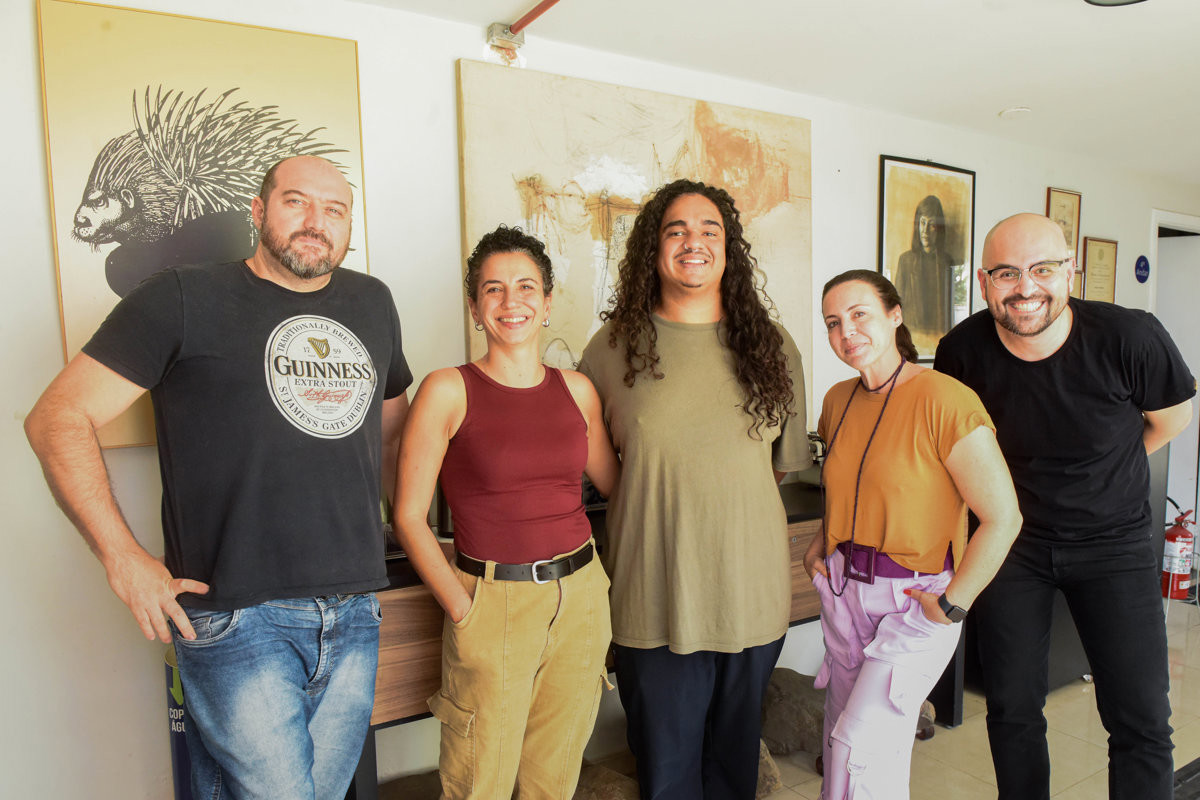 Luciano Negreiros, Dayane Cristina Soldan, Matheus Gomes, Giovanna Calabria e Bruno Oliveira
