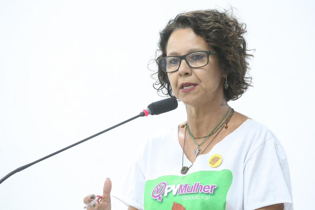 Requerimento foi aprovado na reunião ordinária desta segunda-feira