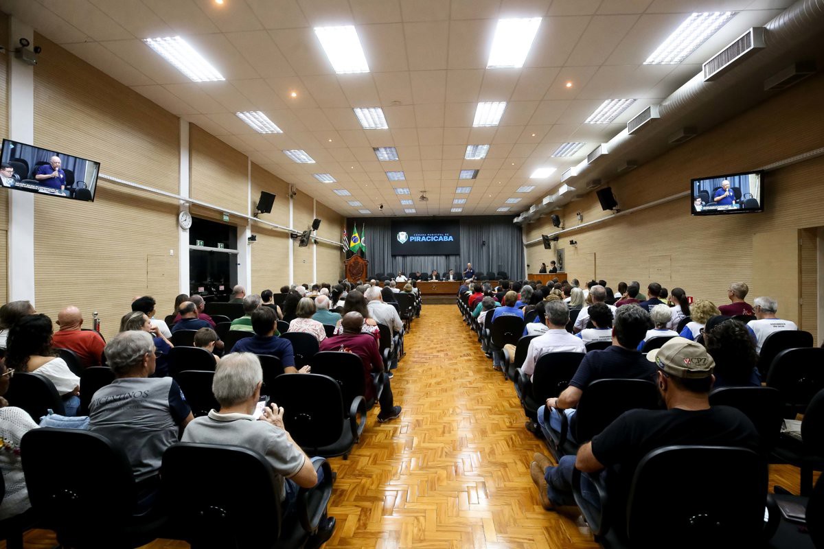 Catequistas e vicentinos foram homenageados por iniciativa dos vereadores Pedro Kawai e Felipe Gema