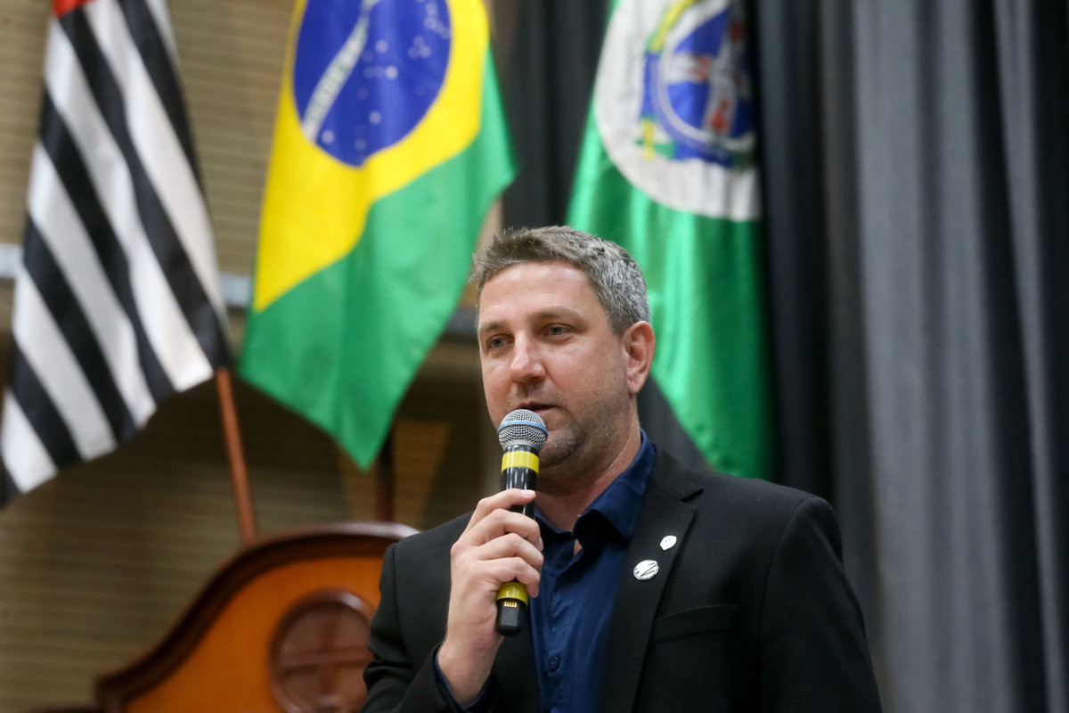 Catequistas e vicentinos foram homenageados por iniciativa dos vereadores Pedro Kawai e Felipe Gema