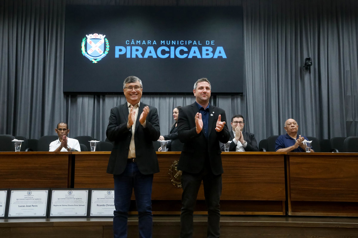 Catequistas e vicentinos foram homenageados por iniciativa dos vereadores Pedro Kawai e Felipe Gema