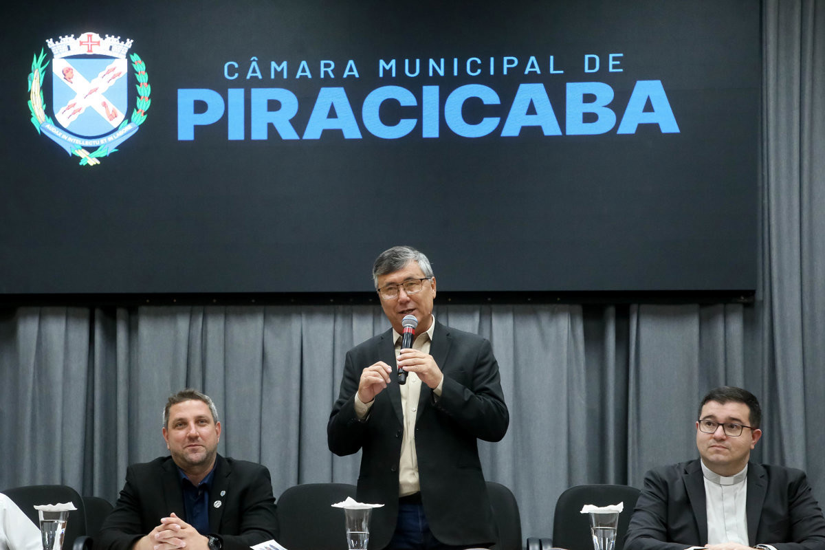 Catequistas e vicentinos foram homenageados por iniciativa dos vereadores Pedro Kawai e Felipe Gema