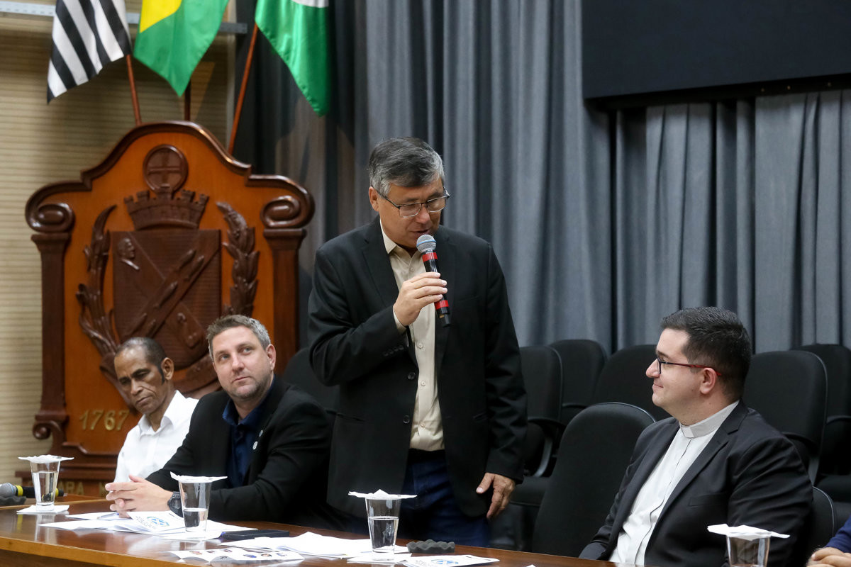 Catequistas e vicentinos foram homenageados por iniciativa dos vereadores Pedro Kawai e Felipe Gema