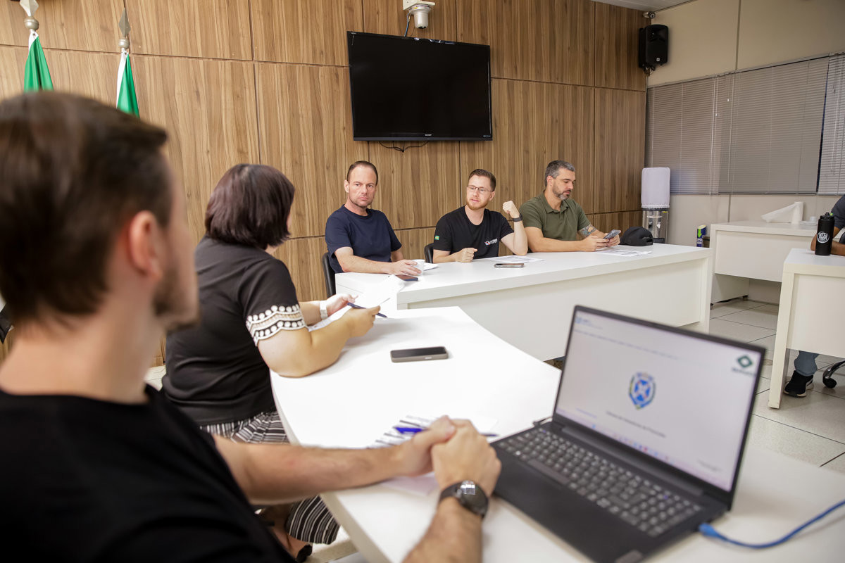 Comissão também emitiu pareceres favoráveis para a criação de programas municipais voltados a mulheres vítimas de violência e pessoas com TEA