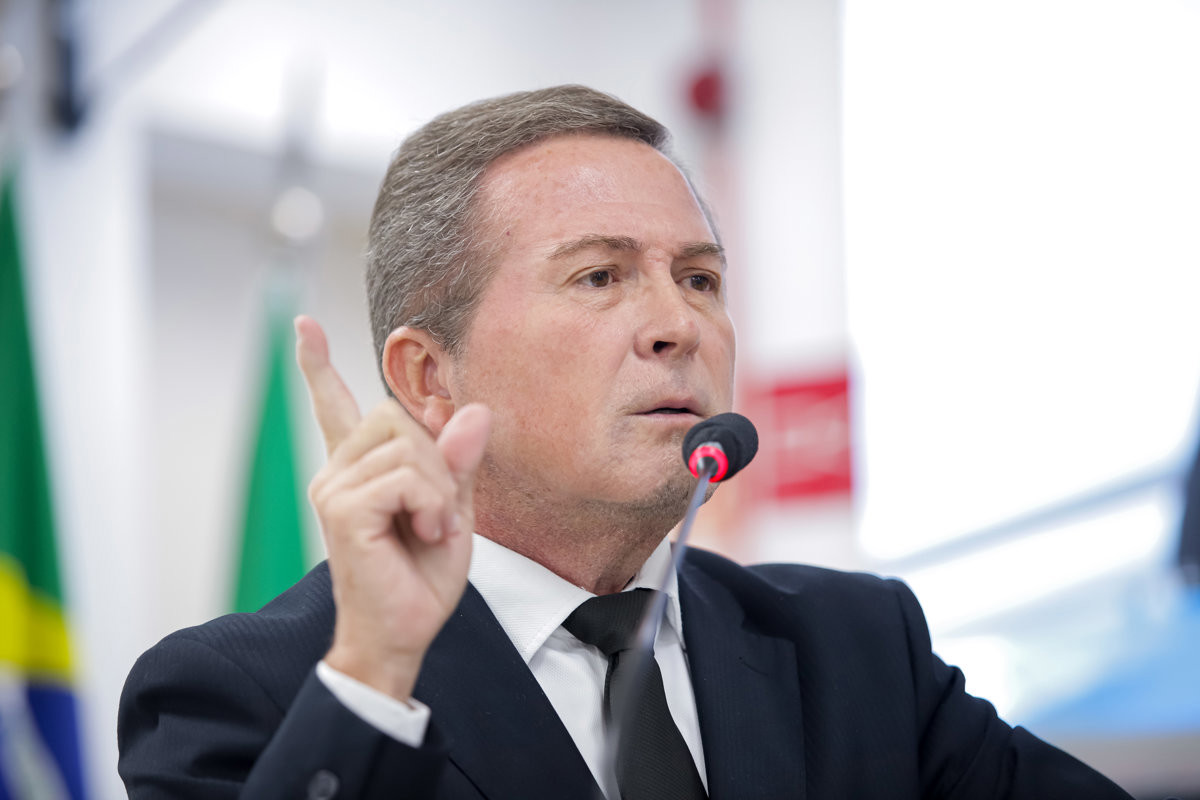 Propositura foi aprovada em caráter de urgência nesta quinta (16)