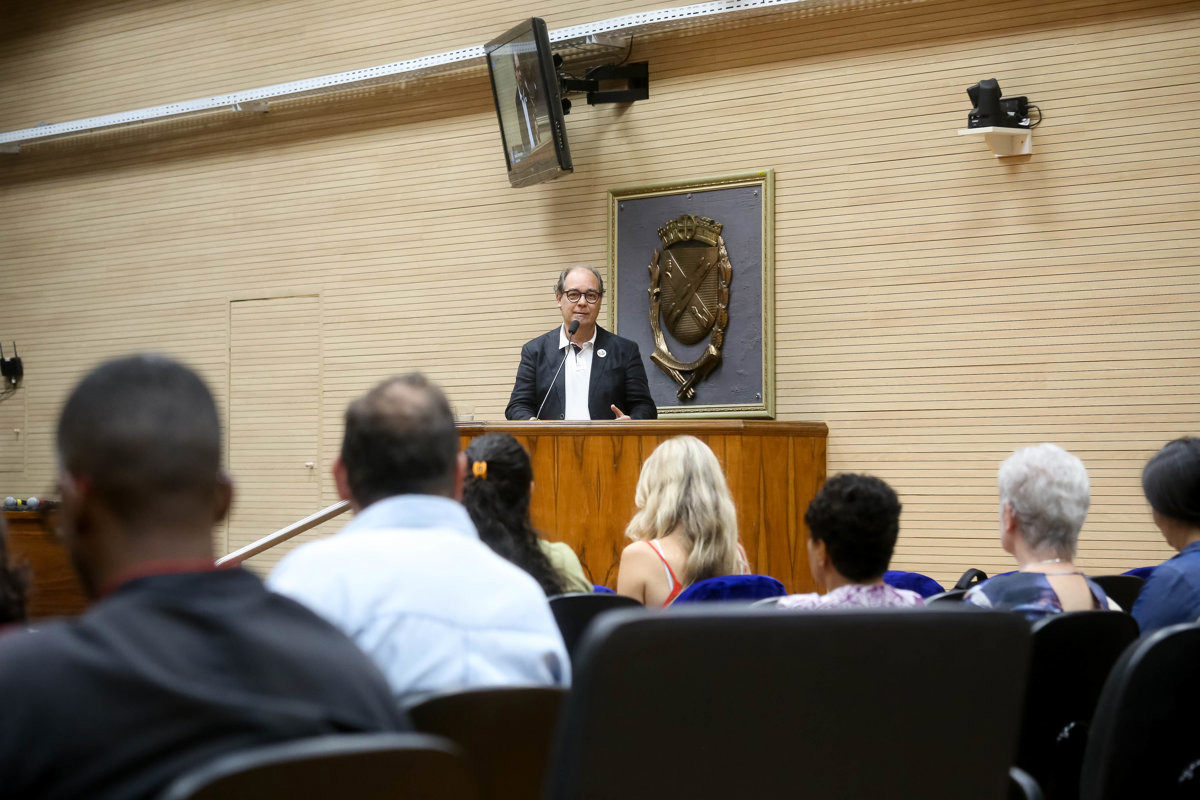 Atividade foi realizada no Salão Nobre "Helly de Campos Melges", na tarde desta quarta (22). Programação segue até sexta-feira (24)