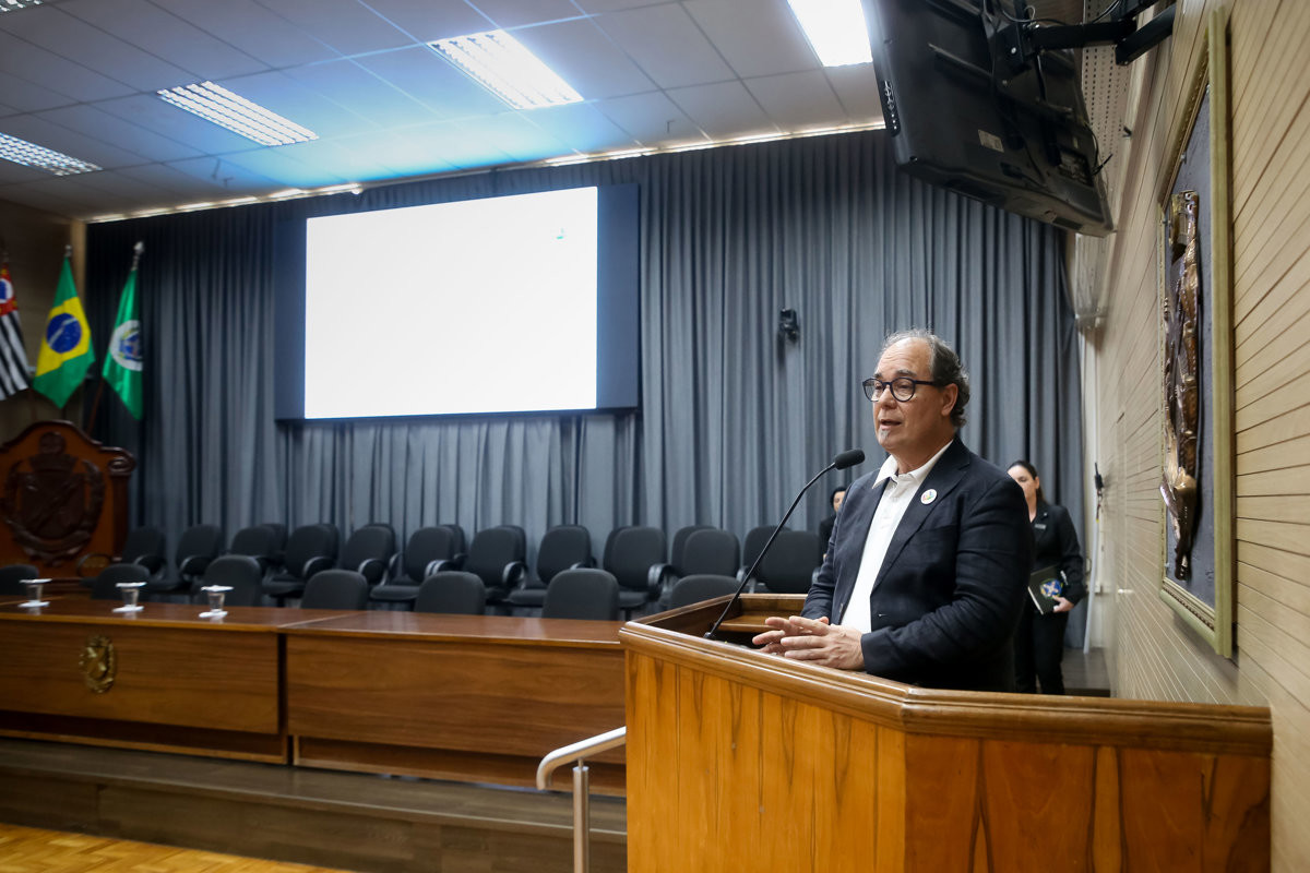 Atividade foi realizada no Salão Nobre "Helly de Campos Melges", na tarde desta quarta (22). Programação segue até sexta-feira (24)