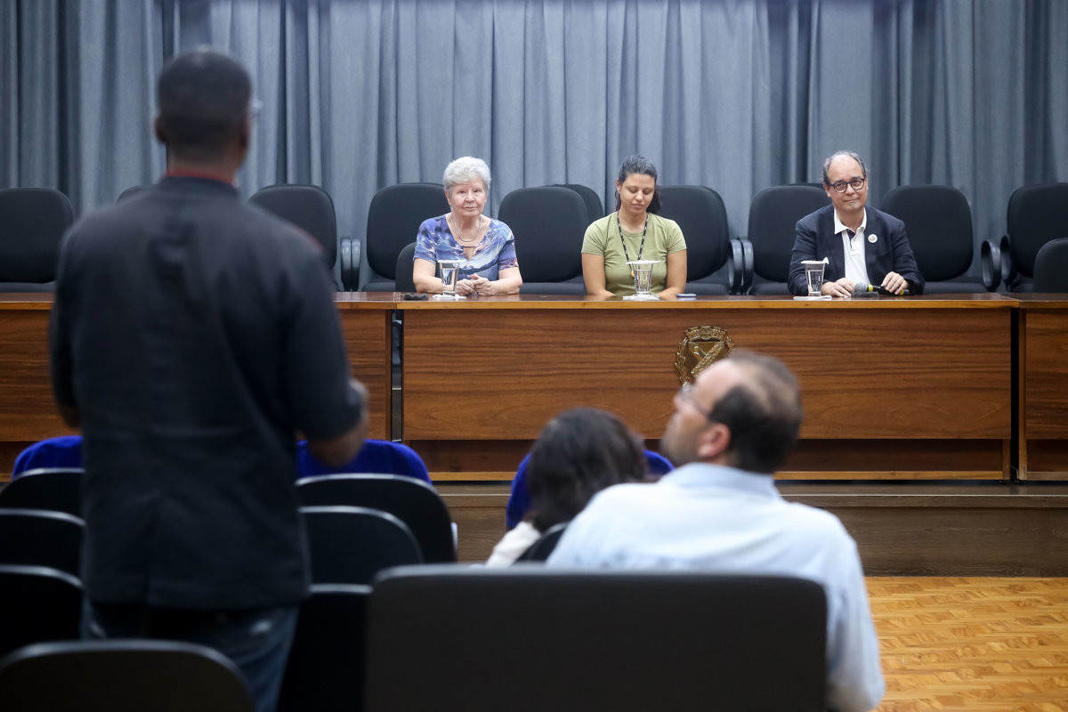Atividade foi realizada no Salão Nobre "Helly de Campos Melges", na tarde desta quarta (22). Programação segue até sexta-feira (24)