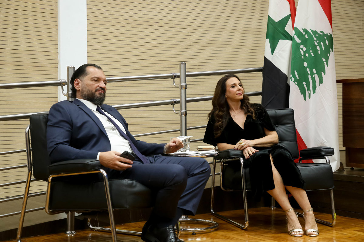 Dr. Marcelo Maroun, homenageado, e sua esposa Luciana