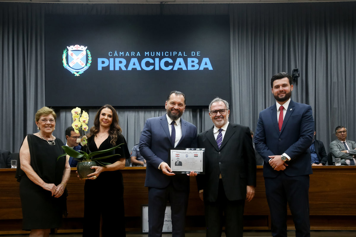 Homenagem ao Dr. Marcelo Maruon da Sociedade Sírio-Libanesa