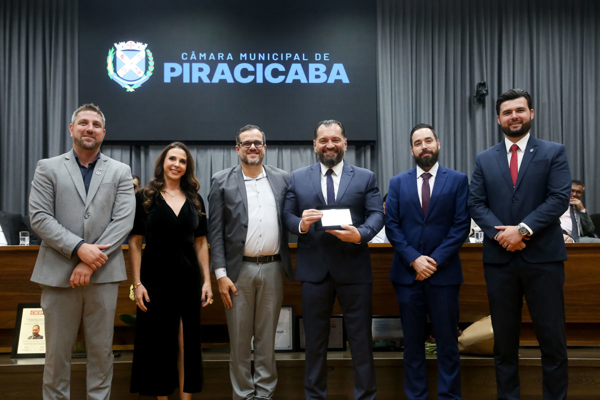 Homenagem ao Dr. Marcelo Maruon do XV de Piracicaba