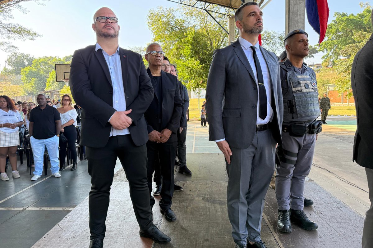 Vereador Renan Paes entregou homenagem aos 80 anos de história do Tiro de Guerra 02-028