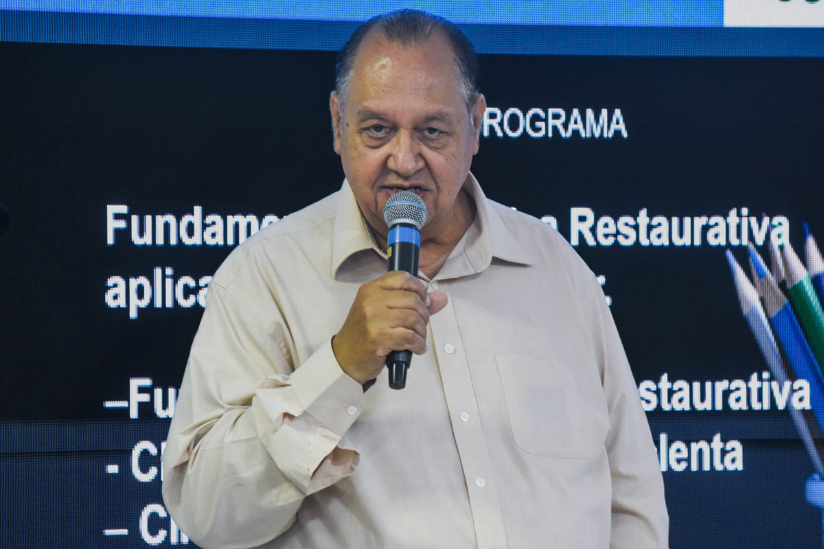 Osmar Ventris, palestrante