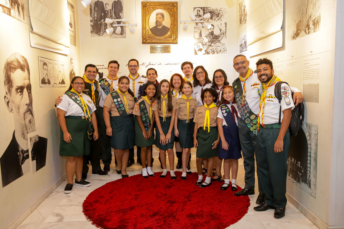 Reunião solene celebrou o Dia dos Desbravadores e Aventureiros