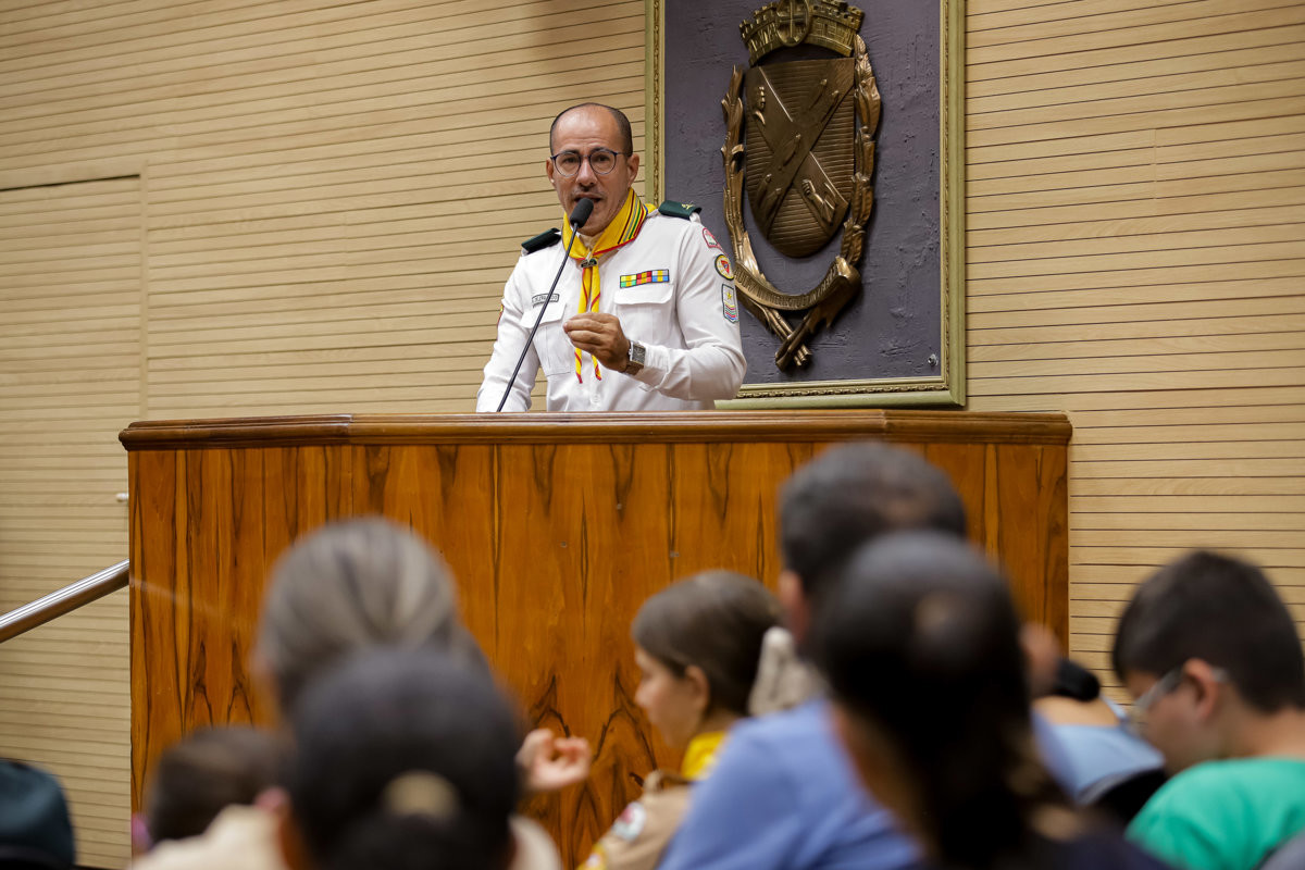Reunião solene celebrou o Dia dos Desbravadores e Aventureiros