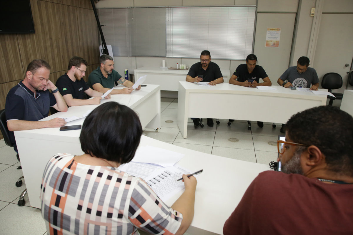 Ao todo, 15 proposituras receberam pareceres favoráveis da CLJR, em reunião nesta quinta-feira (30)