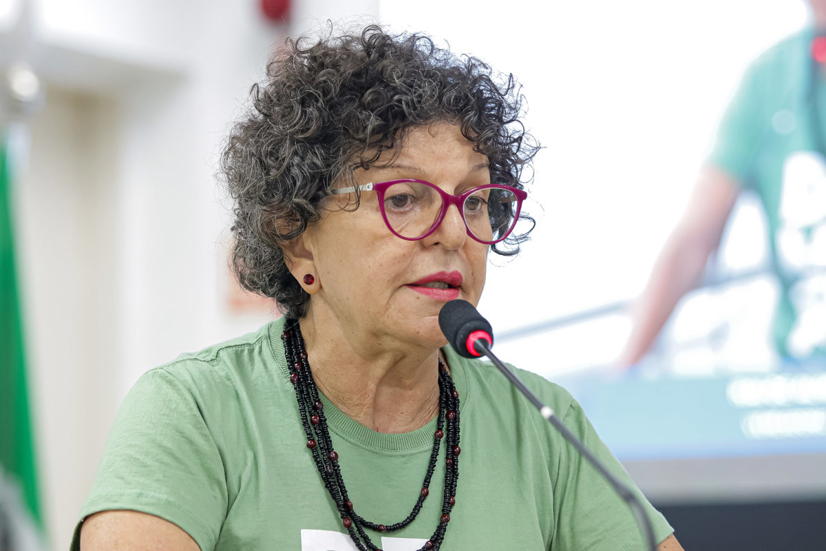 Rai de Almeida ocupou a tribuna durante a reunião ordinária desta segunda-feira