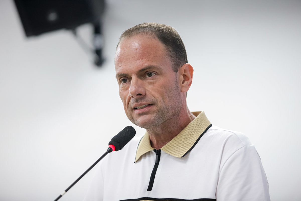 Edson Bertaia é autor do projeto de lei complementar 8/2026, aprovado em segundo turno durante a 25ª Reunião Ordinária