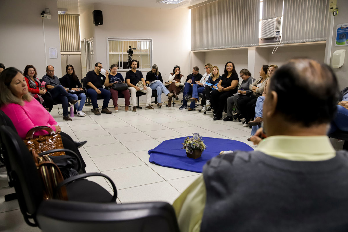 Conceito de justiça restaurativa é vivenciado por educadores da rede estadual