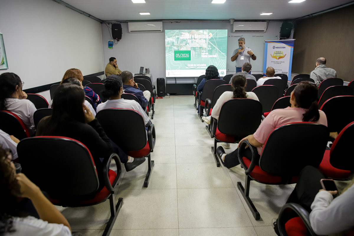 Funcionários e terceirizados da Câmara participam de palestra sobre prevenção