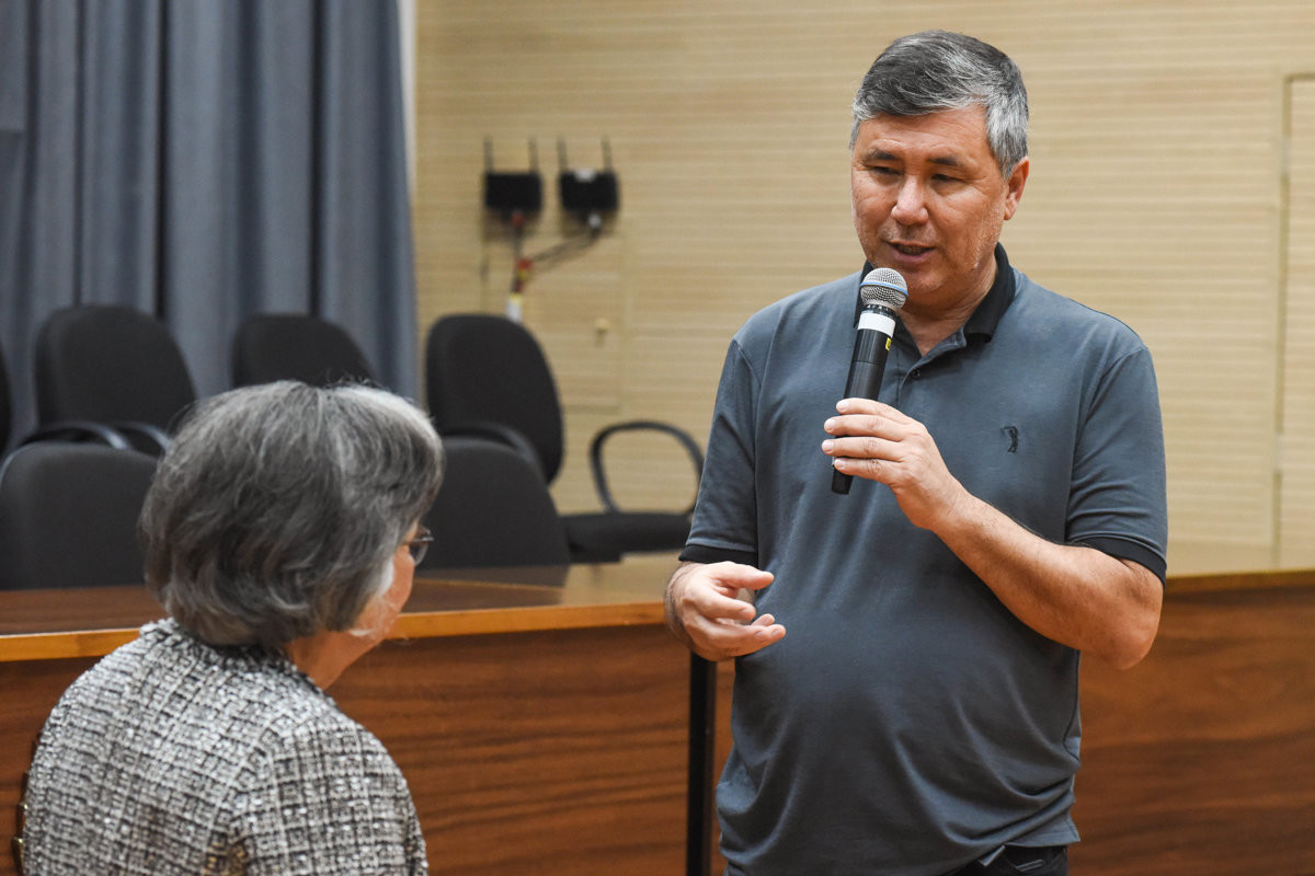 Câmara enaltece conquista de professora no Título de Pesquisador do CNPq