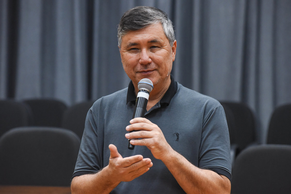 Câmara enaltece conquista de professora no Título de Pesquisador do CNPq