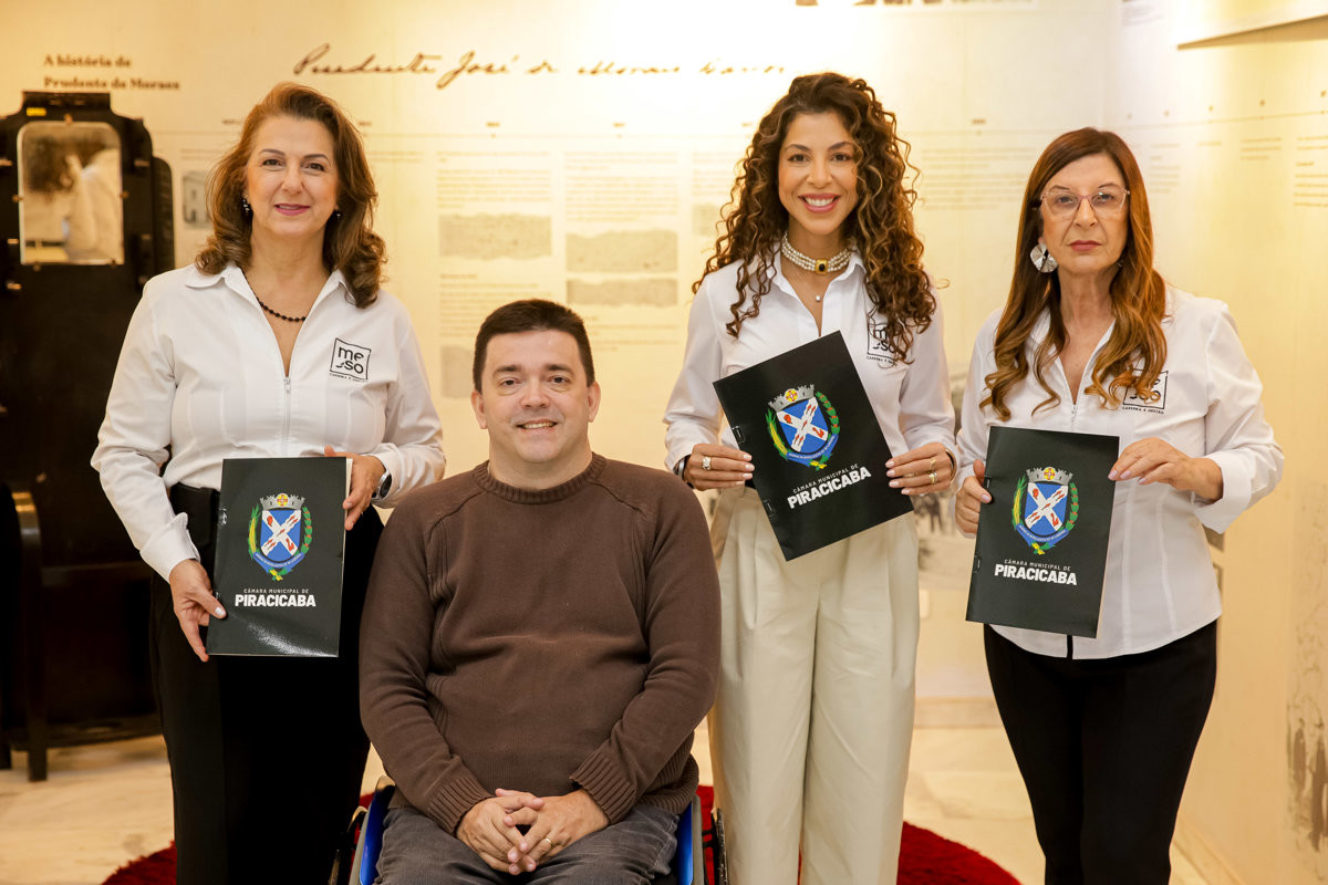 Entrega de voto de congratulações