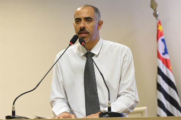 O parlamentar enalteceu a iniciativa privada por proporcionar aos estudantes do município uma perspectiva diferente em relação ao futuro.