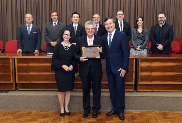 Título a Palmiro Romani foi entregue em solenidade na noite desta sexta-feira