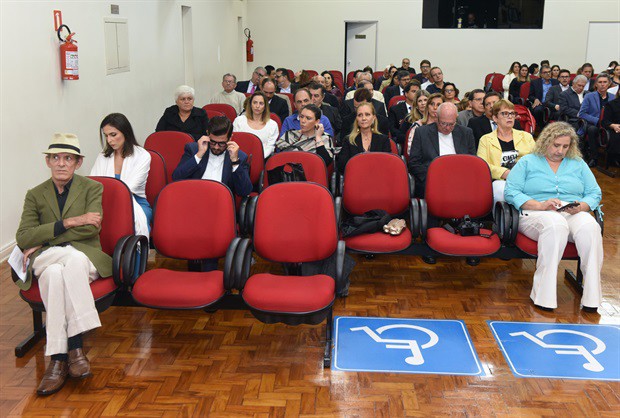 Título a Palmiro Romani foi entregue em solenidade na noite desta sexta-feira